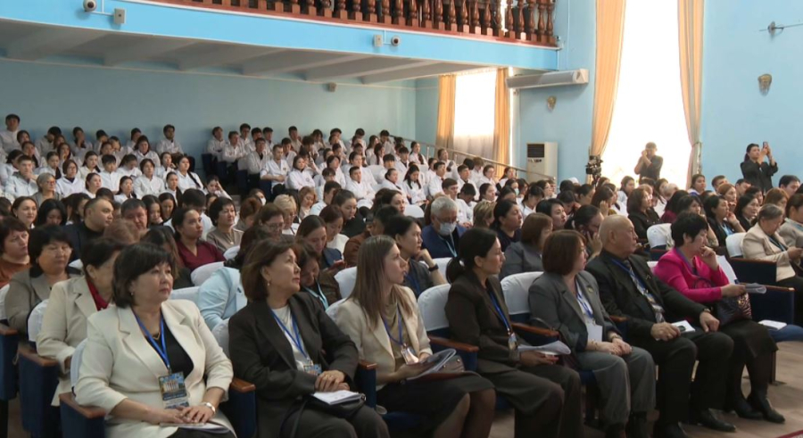 Семейде болашақ дәрігерлер арасында олимпиада өтті