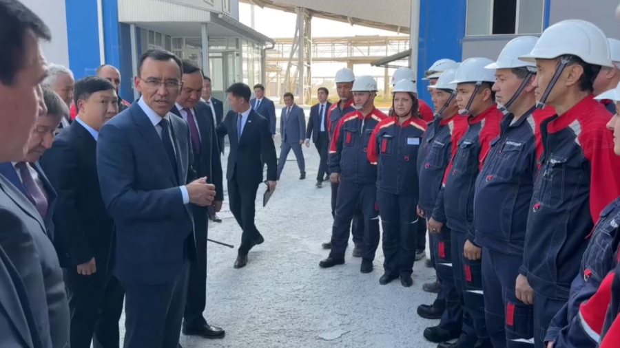 Развитие регионов обсудили сенаторы с жителями Жамбылской области