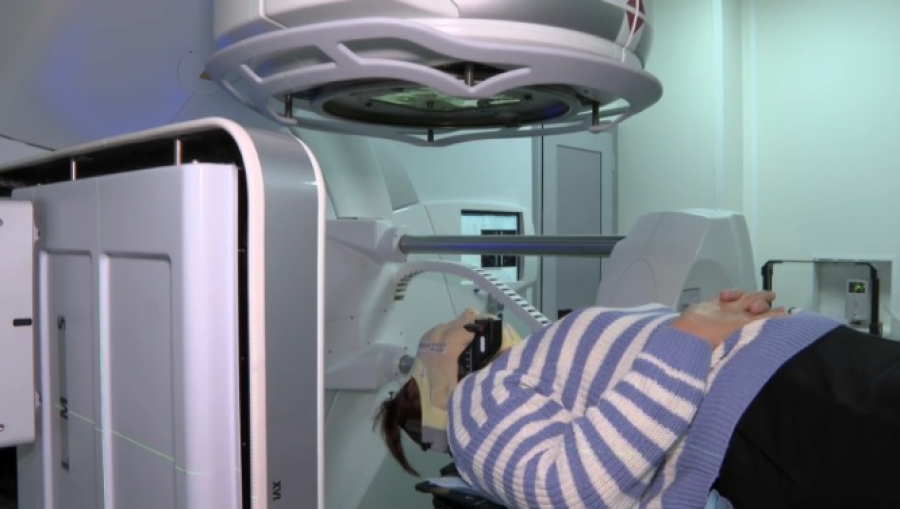 Онкологи ВКО переняли новую методику лучевой терапии