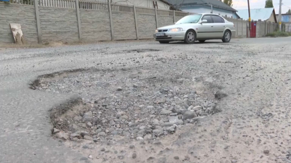 Должностных лиц оштрафовали за некачественные дороги в Жамбылской области