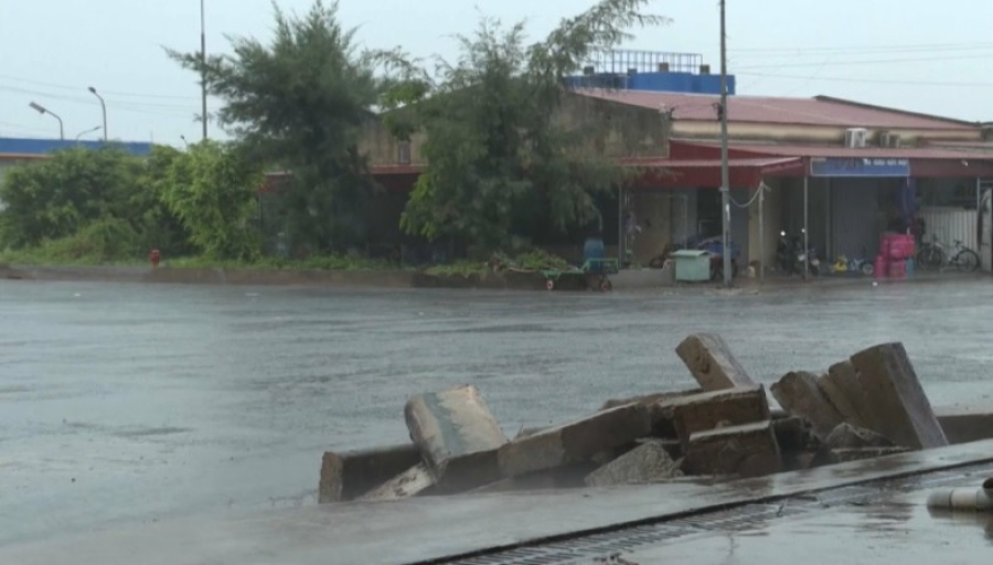 Наводнения и оползни во Вьетнаме: 14 погибших