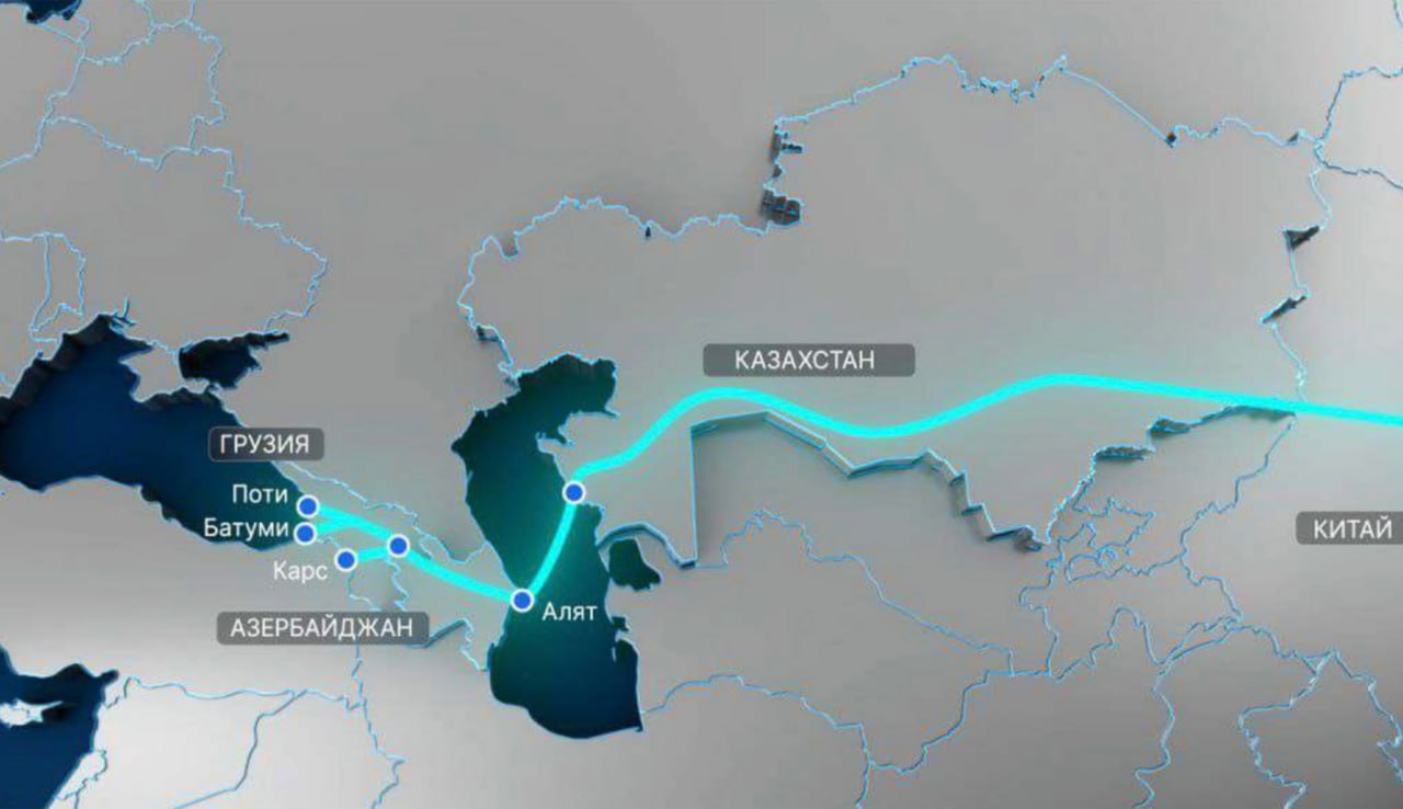 Токаеву и Алиеву презентовали проект «Развитие Среднего коридора»