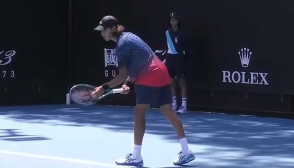 16-летний казахстанец продолжает побеждать на Australian Open