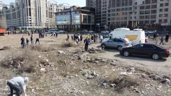 Сотрудники Агентства «Хабар» вышли на столичный субботник