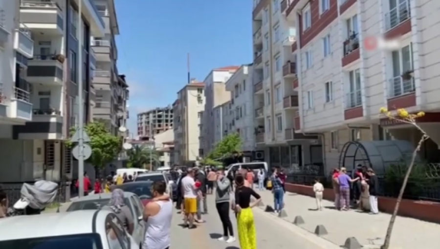 Более 150 человек пострадали в результате землетрясения в Стамбуле