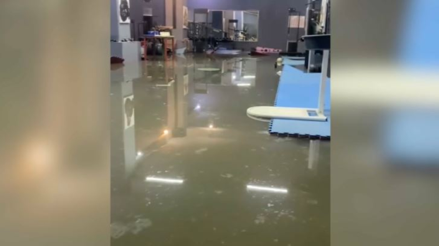 Спасатели СКО продолжают откачку дождевой воды в Петропавловске