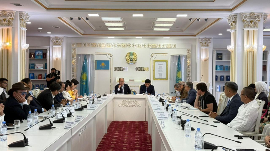 Презентация книг об Абае состоялась в Астане