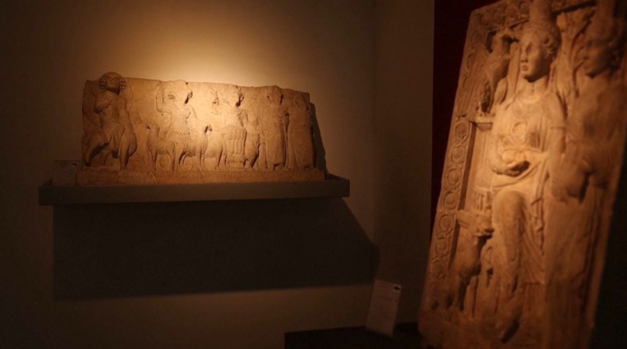 СМИ: древние статуи украдены в Дамаске