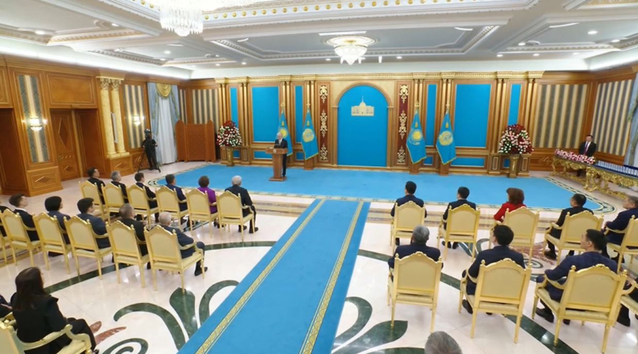 Президент ғалымдарды марапаттады