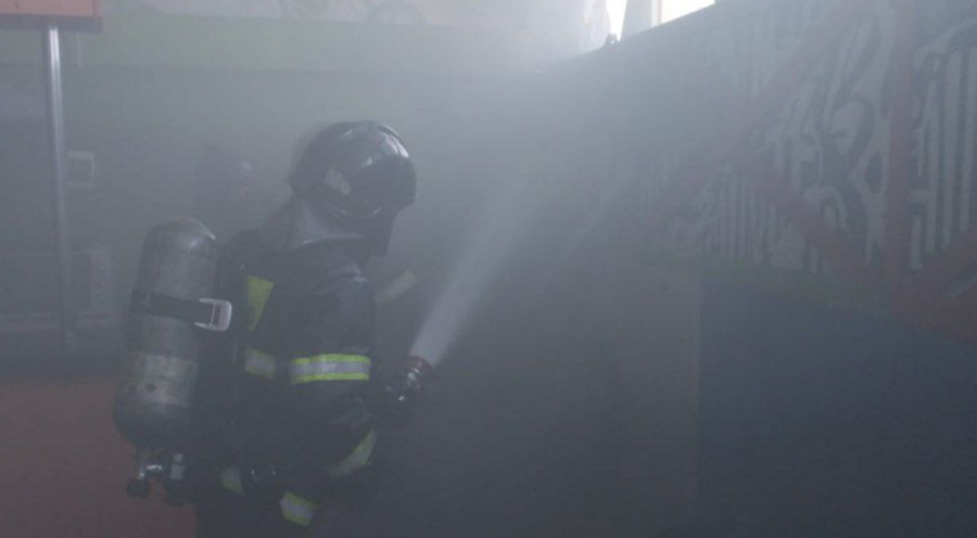 Пожар произошел в кафе торгового дома в Семее