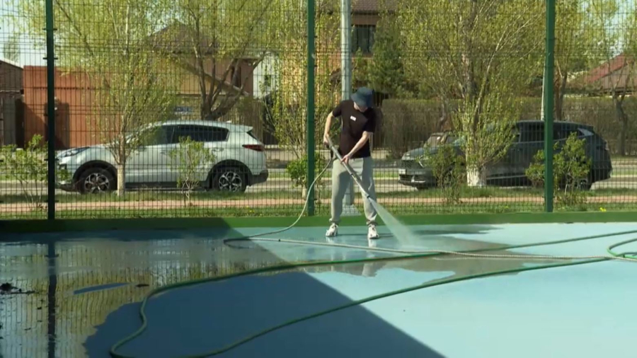 Астанада жас теннисшілер табиғатты аялауға үлес қосты