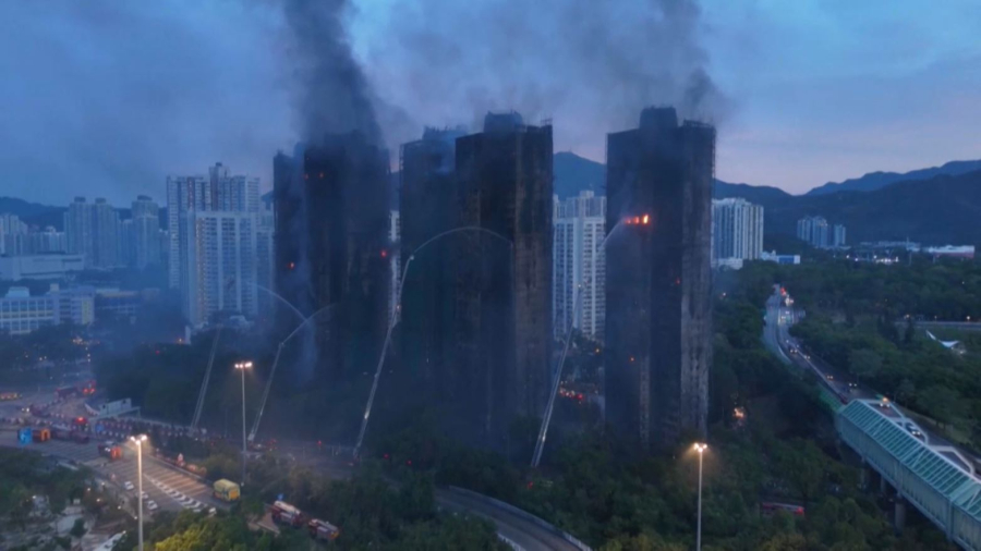 Гонконгта тұтас тұрғын үй кешені өртке оранды