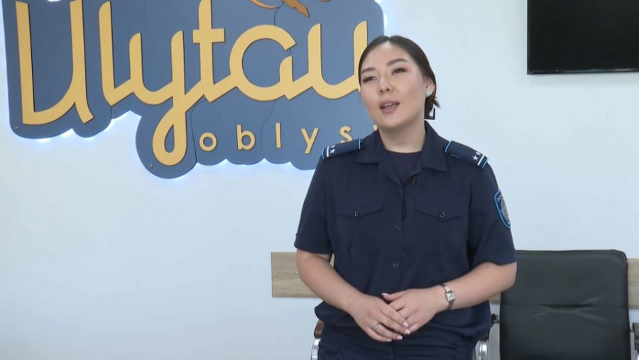 Полицейский из области Ұлытау читает наизусть стихи Махамбета