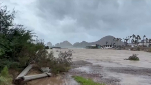 Ураган «Хилари» обрушился на юг Мексики