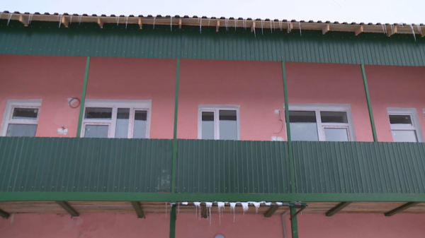 Балқашта өрттен кейін далада қалған 8 отбасы үйіне оралды