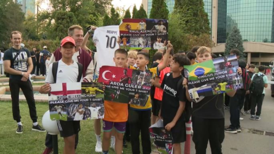 Фанаты со всего мира прибыли в Алматы на матч Лиги чемпионов