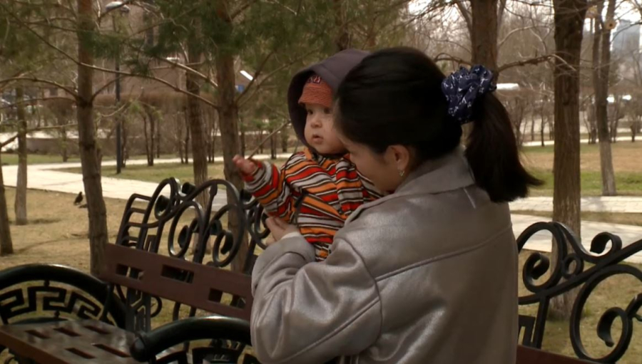 День матери отмечают в Казахстане