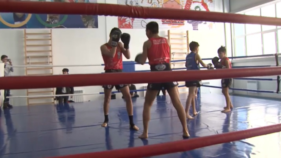 Зарплату тренерам спортивных школ увеличат в Казахстане