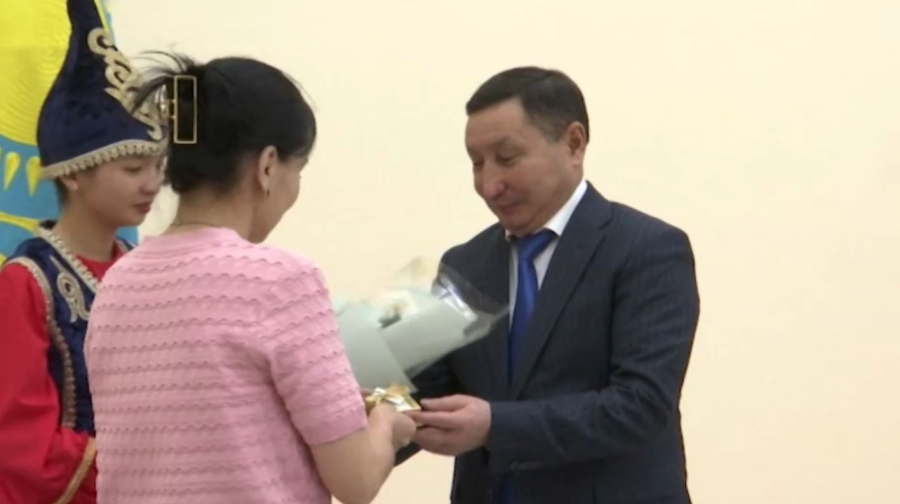 38 семей получили ключи от квартир в Карагандинской области