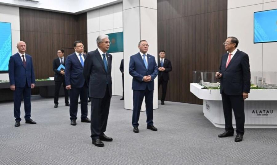 Қ. Тоқаев Алатау қаласының даму жоспарымен танысты