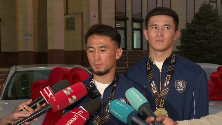 Шымкентте ел абыройын асқақтатқан спортшыларға пәтер мен автокөлік табысталды