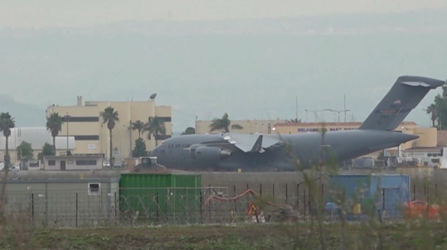 Италия отказала США в доступе к авиабазе