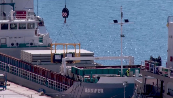 Первое судно с гумпомощью прибыло в сектор Газа