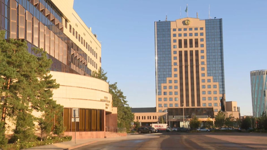 Астанада бүгіннен бастап жұмыс уақыты өзгерді