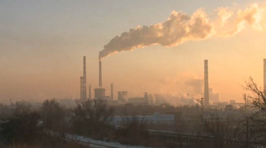 Загрязнение воздуха: ограничения для транспорта обсуждают в РК