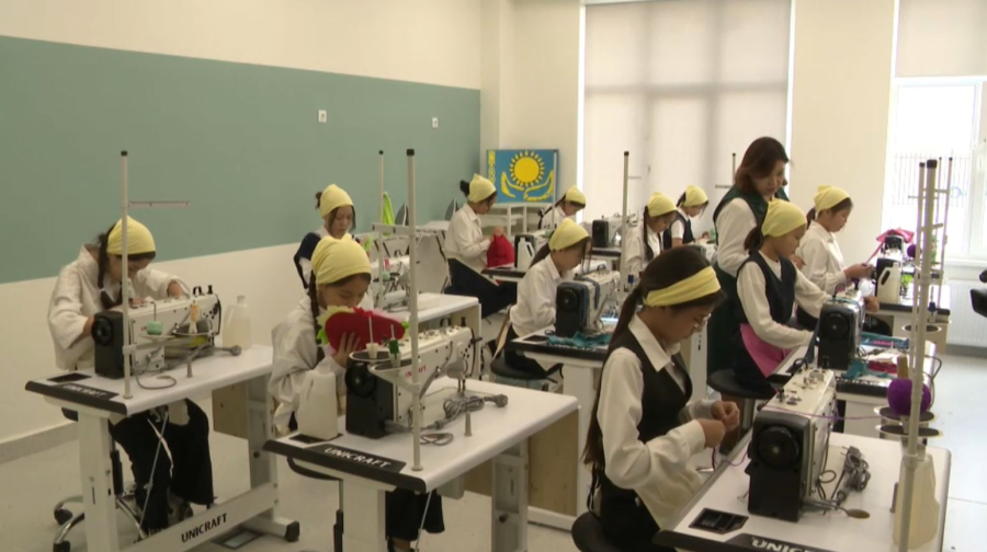 Алматыда мектептерді бір ауысымға көшіру жұмысы қарқынды жүріп жатыр