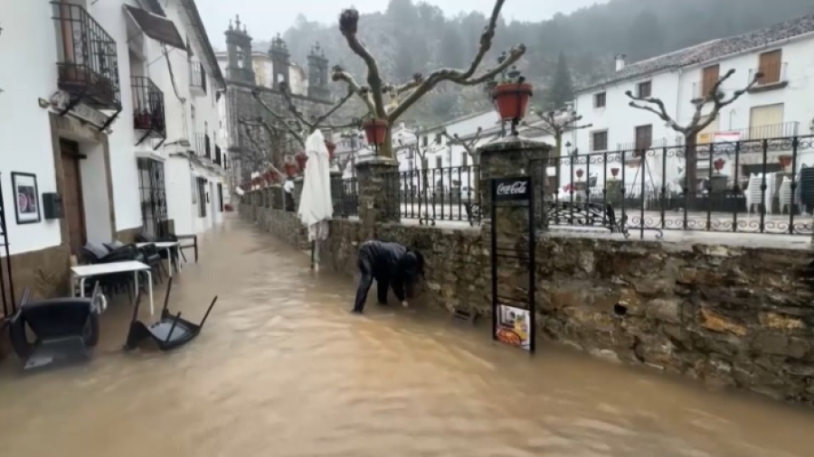 Шторм «Леонардо» обрушился на Испанию