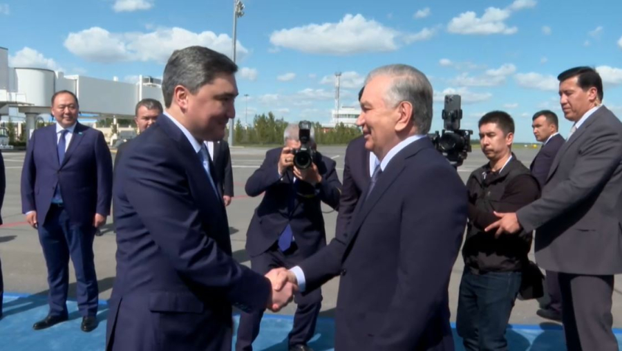 Астанаға Өзбекстан президенті келді