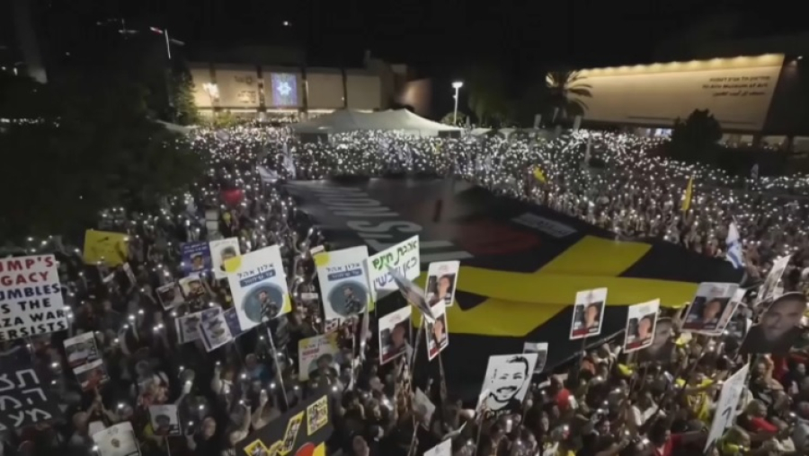Тысячи израильтян потребовали прекращения войны