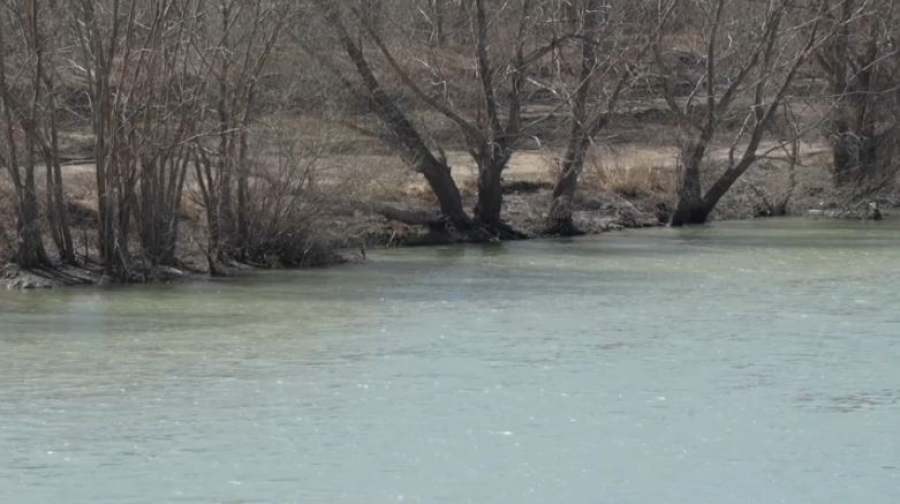 Павлодарцы очистили берег реки Усолка и собрали 400 кг мусора