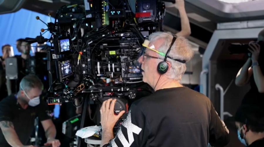 Режиссёр Д. Кэмерон миллиардер атанды