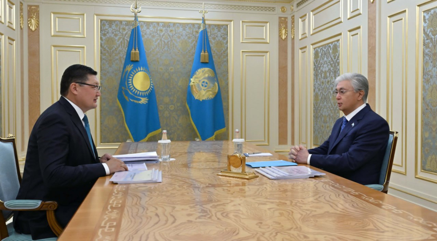 Президент заслушал отчет акима области Абай о развитии региона