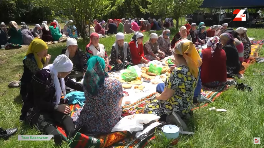 Кто работает – тот ест! Чем заканчиваются дружные субботники в селе Мадени