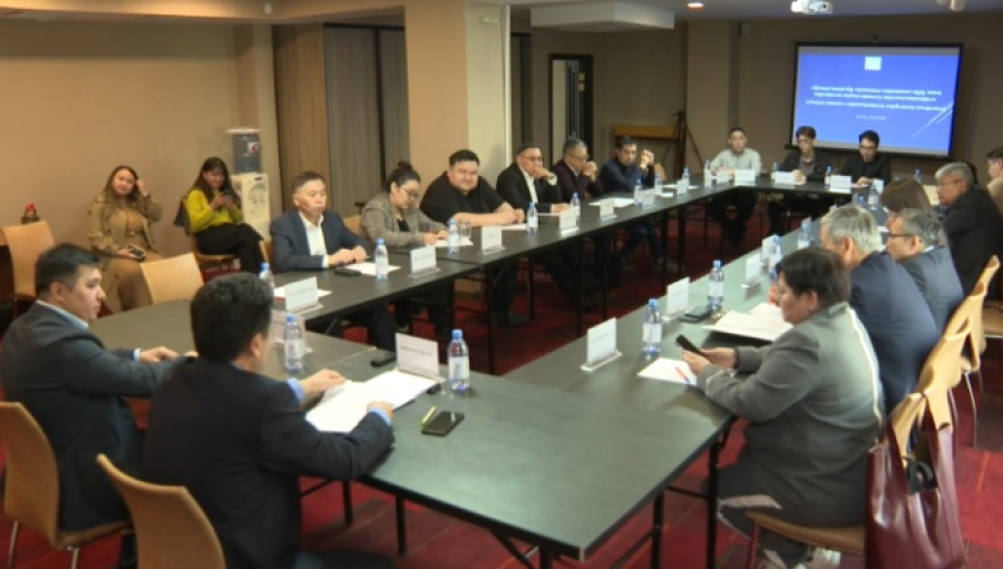 Инициативу об однопалатном парламенте обсудили в Астане