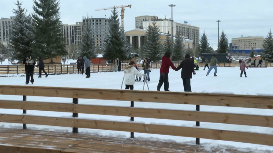 Ледовые катки открыли в Шымкенте