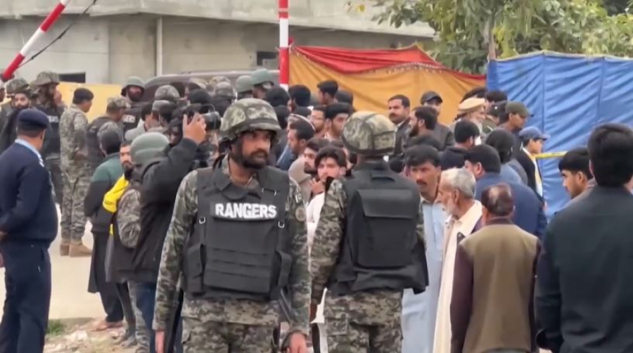 Взрыв в мечети Пакистана: погиб 31 человек