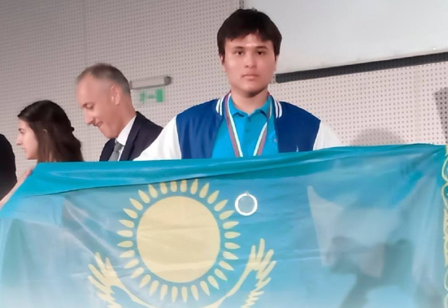 Казахстанский школьник стал лучшим физиком Европы