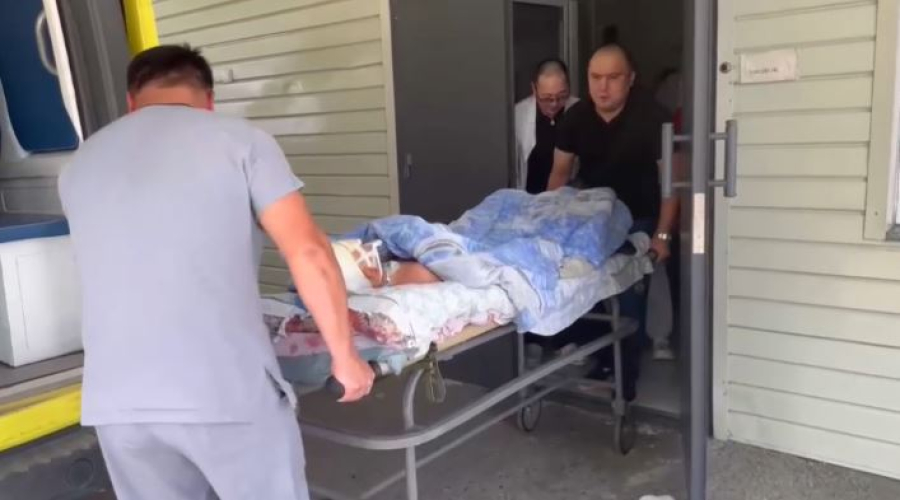 Наезд на детей: 9-летнюю девочку доставили в Семей