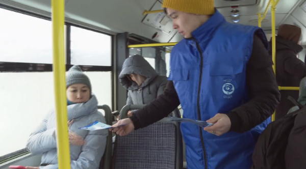 Активисты ОСДП ответили на вопросы жителей столицы