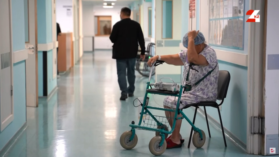 Инсульт: дәрігерлер өмір мен өлім арасы бір сағат екенін ескертті