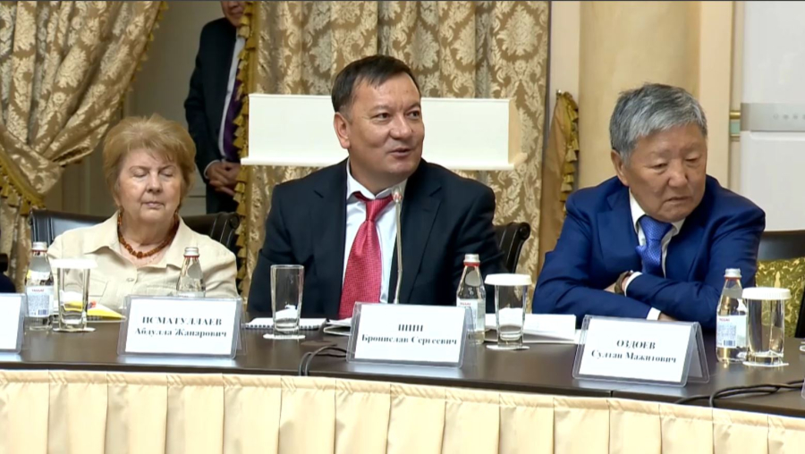 Қазақстан халқы Ассамблеясы жастарды қолдайды