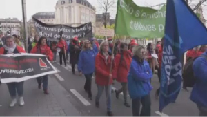 Учителя вышли на протест в Бельгии