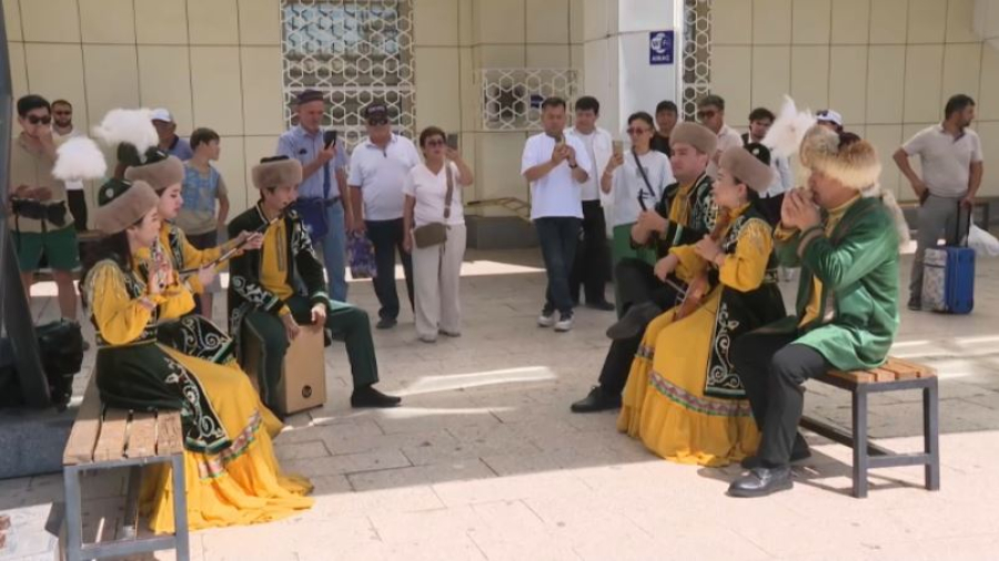 Шымкентте Ұлттық домбыра күні кең көлемде аталып өтті