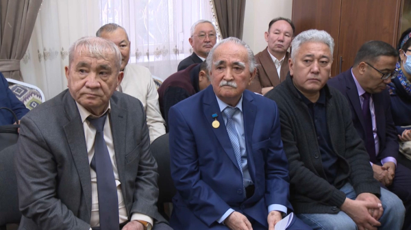 Союз писателей: казахстанцам нужно избавляться от подражания чужим культурам