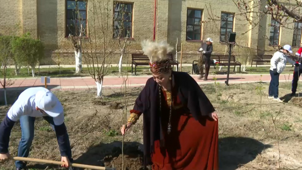 Общегородской субботник провели в Кызылорде