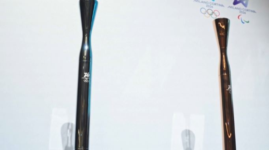 Факелы зимней Олимпиады-2026 показали в Милане и Осаке